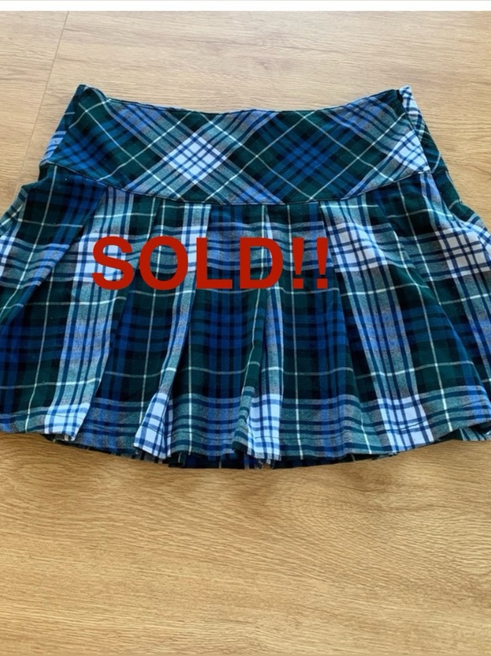 AEO Plaid Skirt - Picture 1 of 9